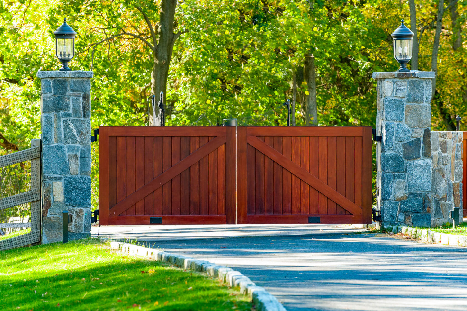 Driveway gate with mahogany wood