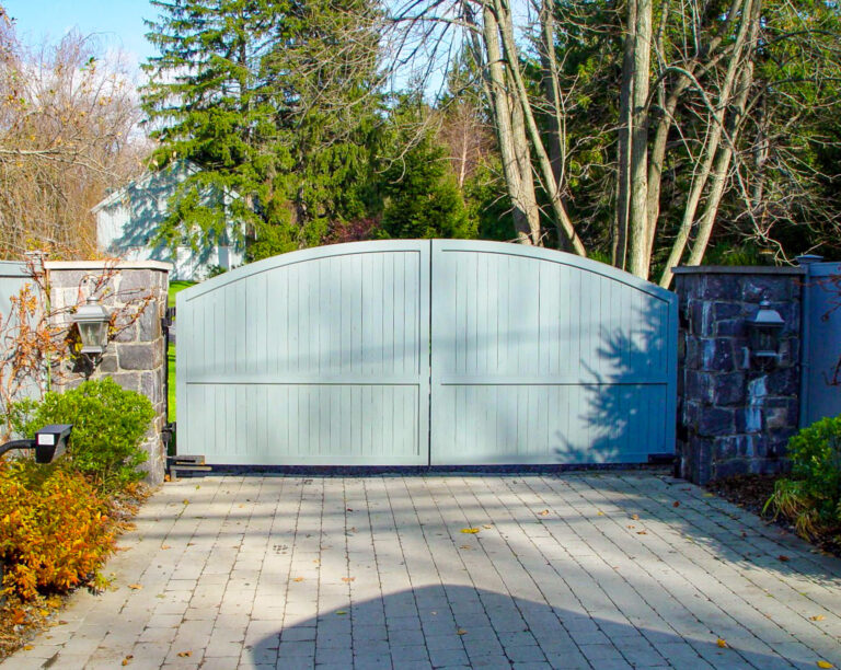Wood driveway gates