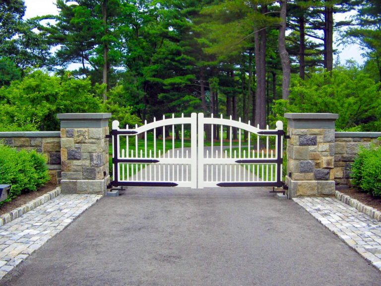 Wood driveway gate