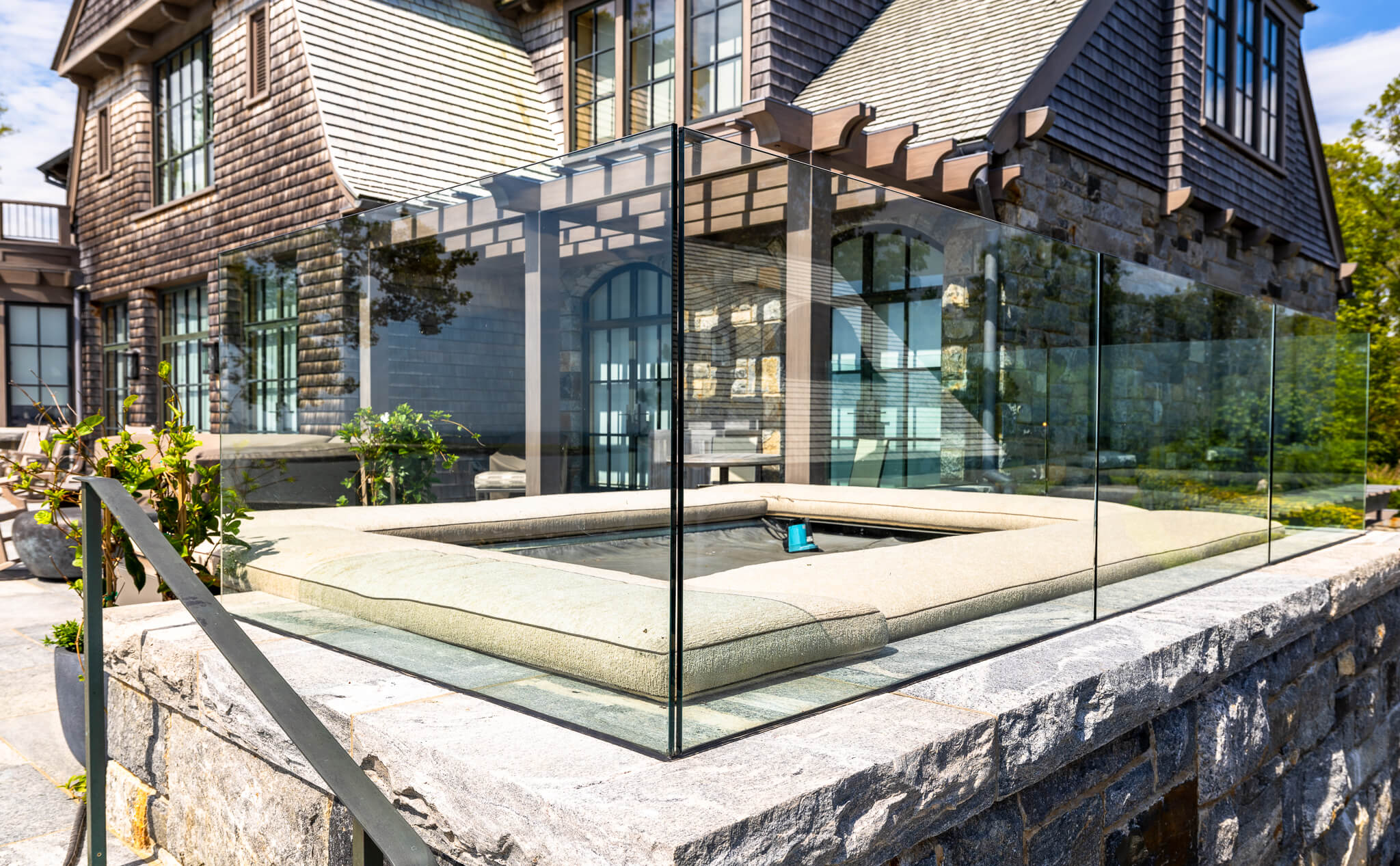 Glass Landscape Railing Glass Railings | Custom Glass Railing Design & Installation