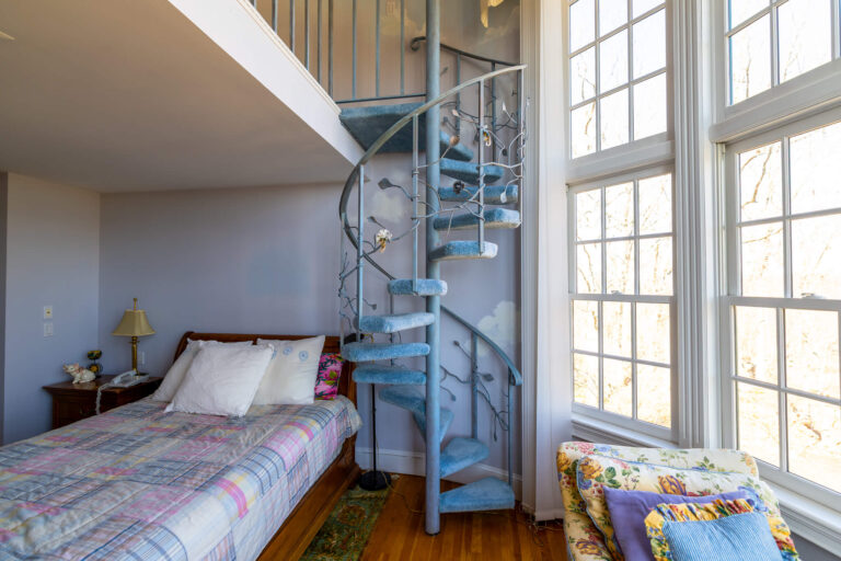 Interior railing