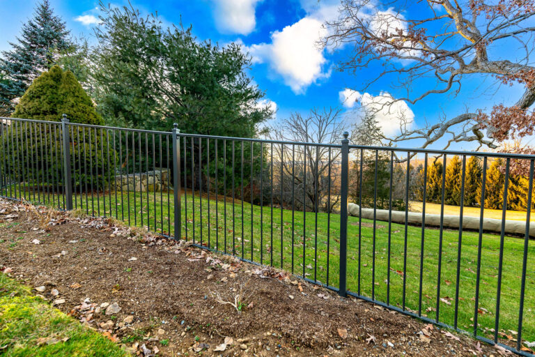 Aluminum fence