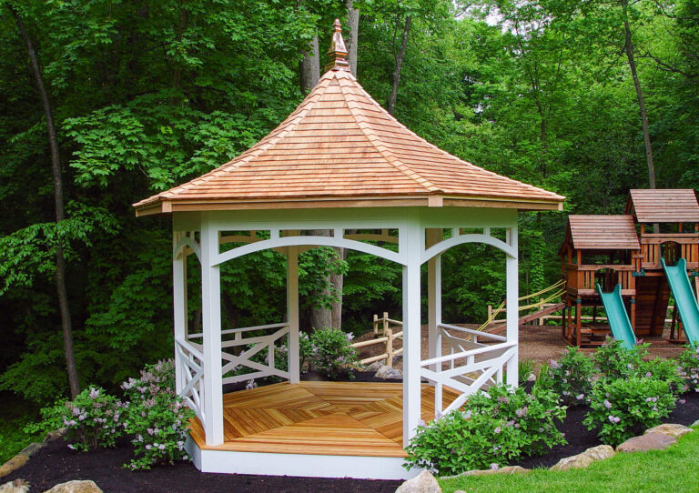 Outdoor structure