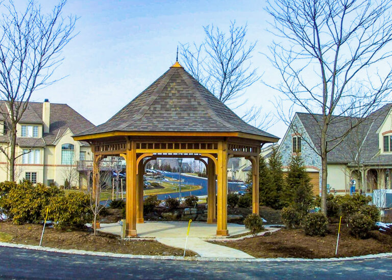 Outdoor structure