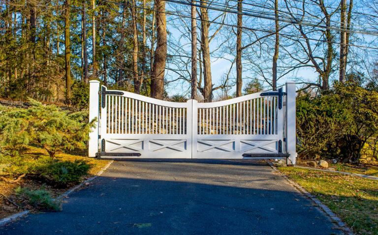 Wood driveway gate